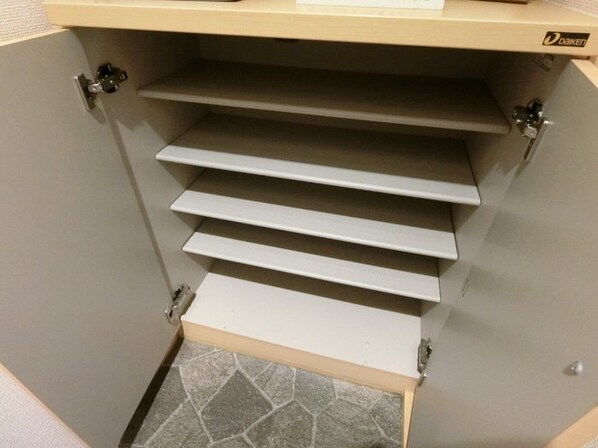 カナディアンコート南吉成 Aの物件内観写真